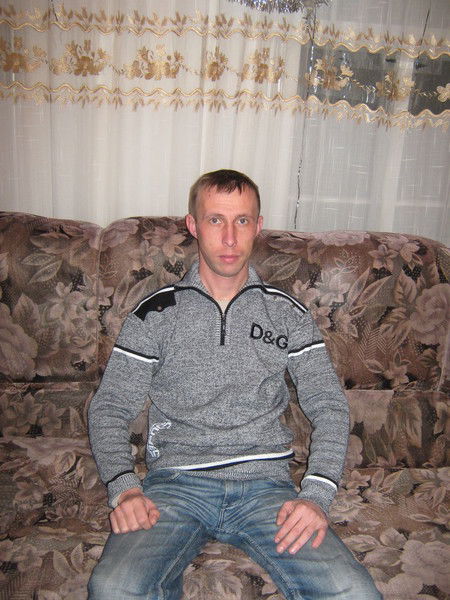 Макс Артемьев