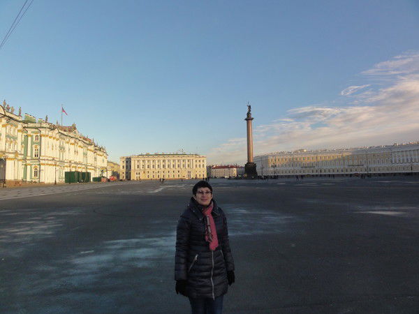 Александра Леонова