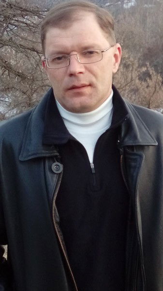 Юрий Знова