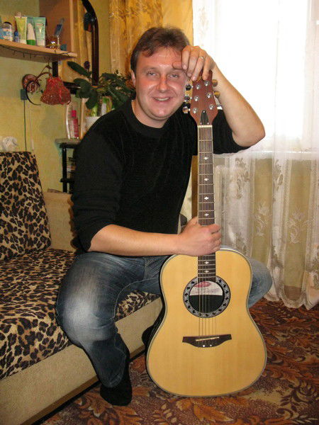 Денис Николаев