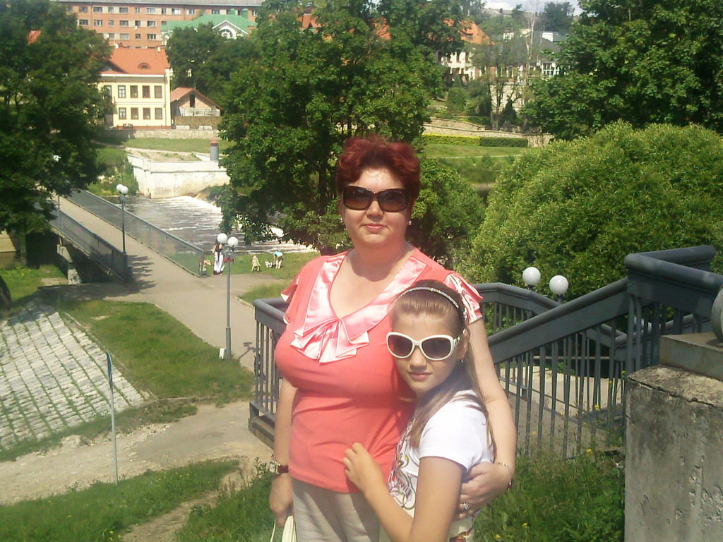 Нелли Мамро