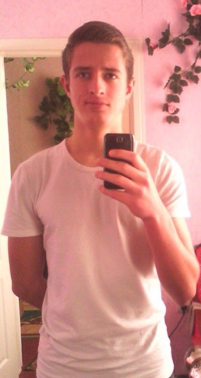 Артём Мудрый