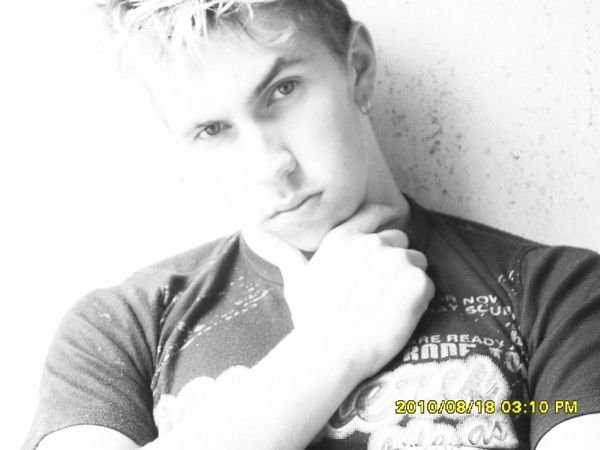 Леонид Chester