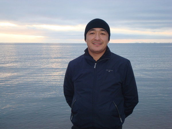 Айбек Мукашов