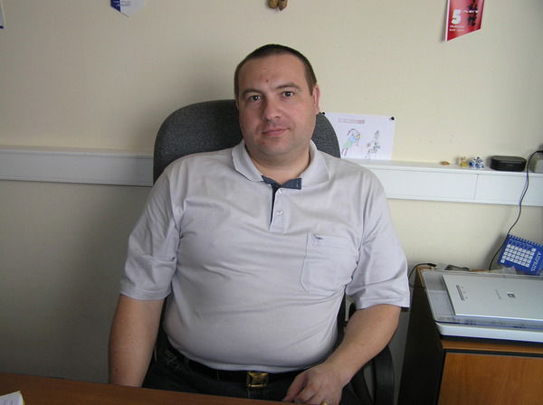 Олег Новиков