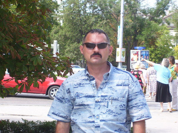 Владимир Салюк