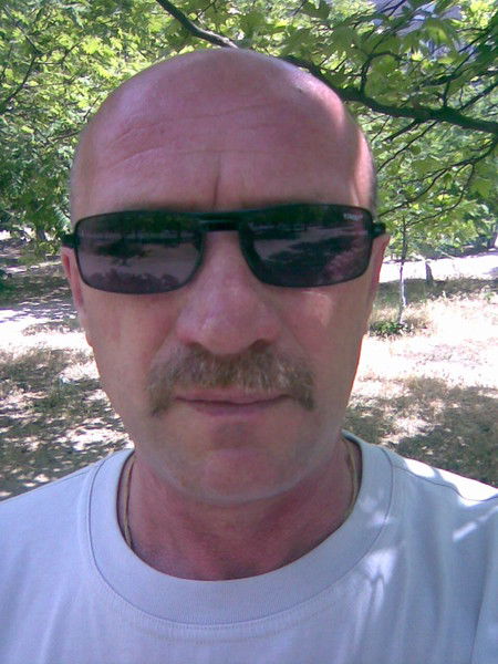 Михаил Лазуткин