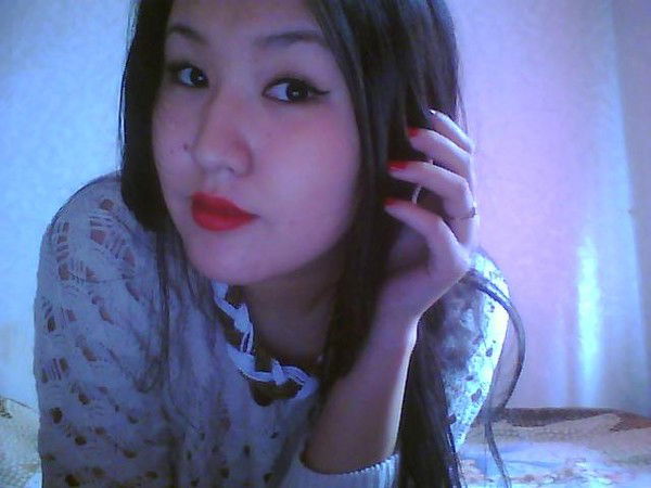 Анна Очирова