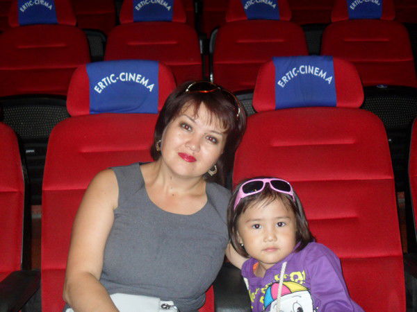 Лаура Омарова