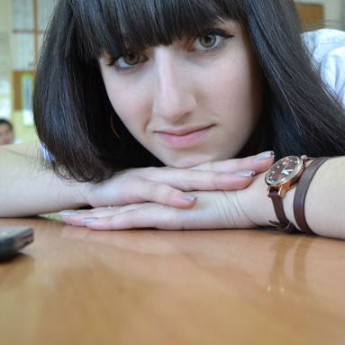 Елена Казарова