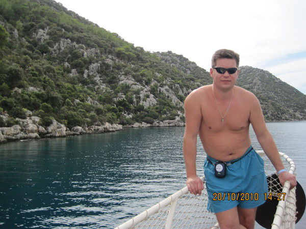 Анатолий Романов