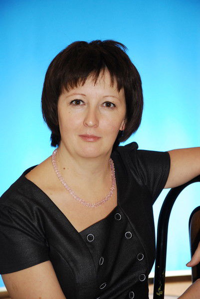 Лариса Харлова