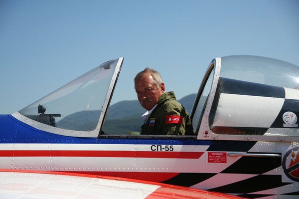 Володя Котельников