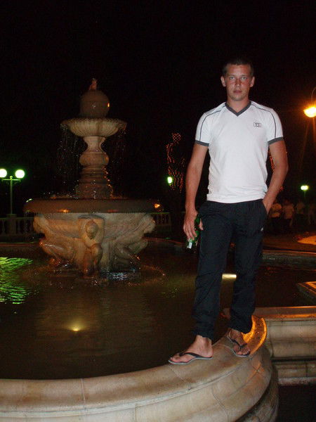 Артем Шершень