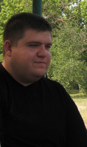 Виталий Иванов