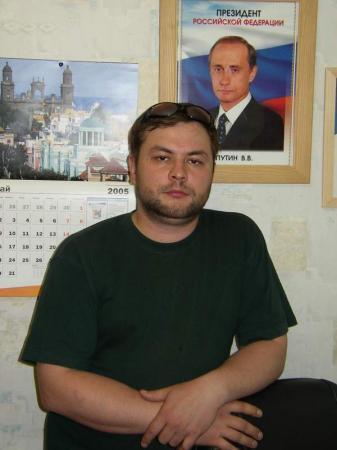 Денис Бондарь