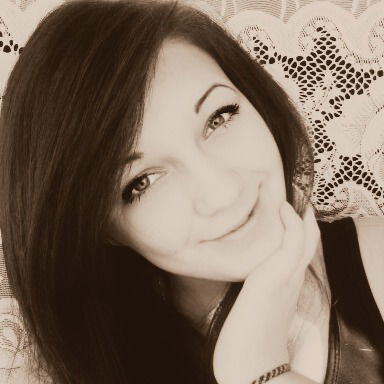 Александра Котова