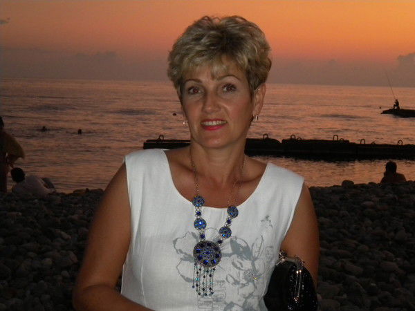 Лола Ширинова