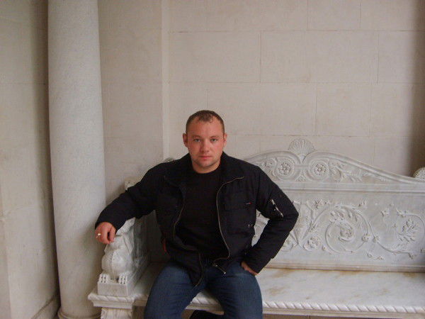 +-+Олег Кулик