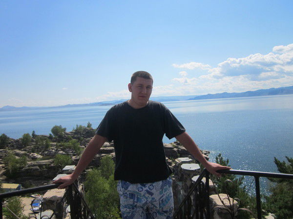 Дмитрий Маслов