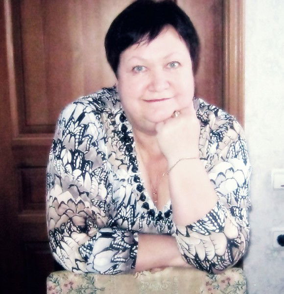 Елена Казарина