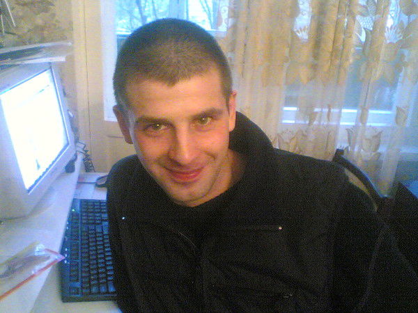 Костя Олейников