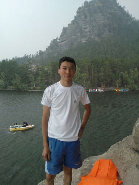 Азат Бакытжанов