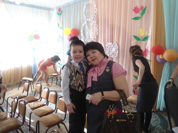 Слушаш Жакиянова