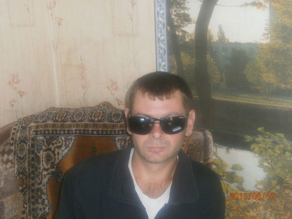 Олег Харлов