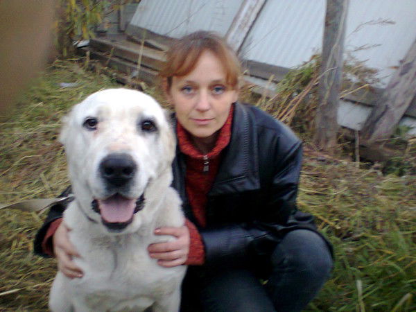 Елена Халыева