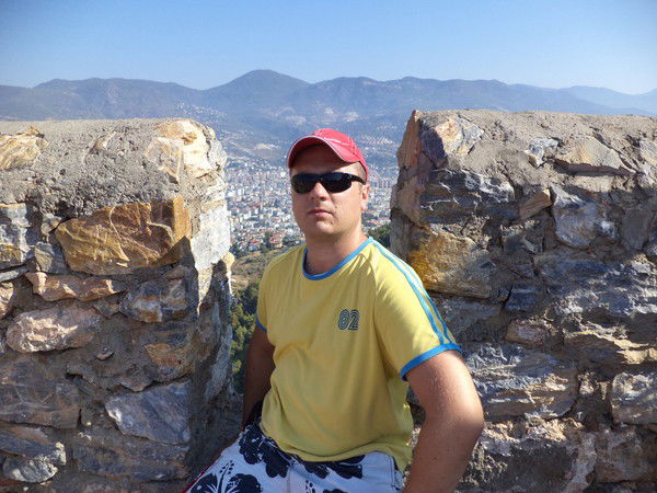 Андрей Фролов