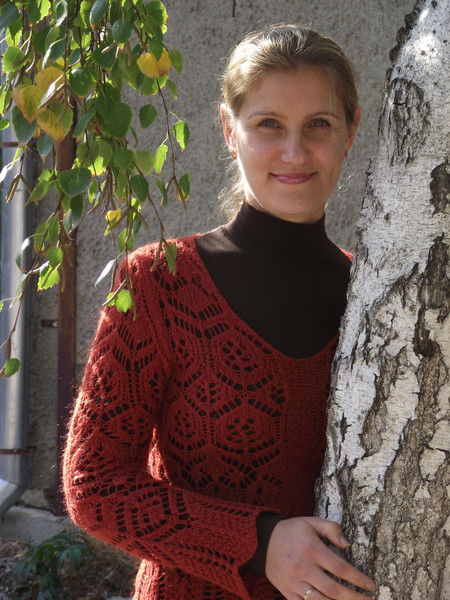 Елена Толкaчева