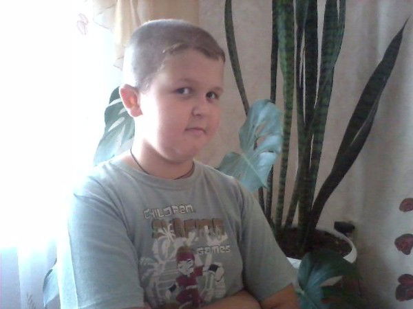 Паша Олейников