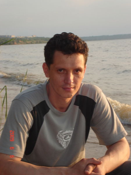 Дмитрий Безуглый