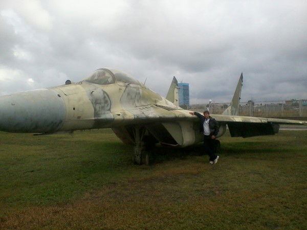 Антон Николаев