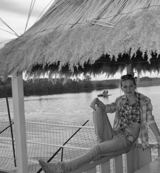 Оля Лазарева