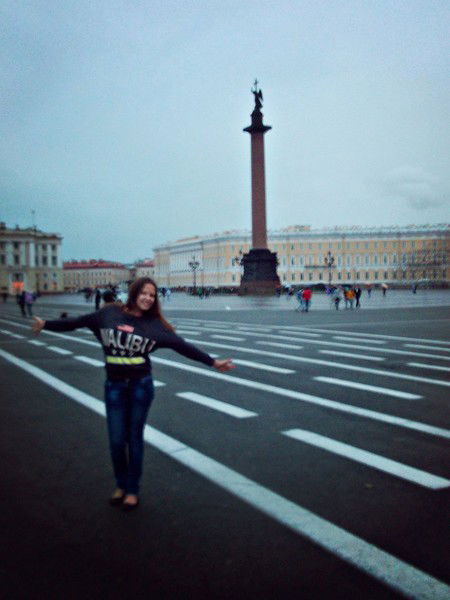 Яна Софронова