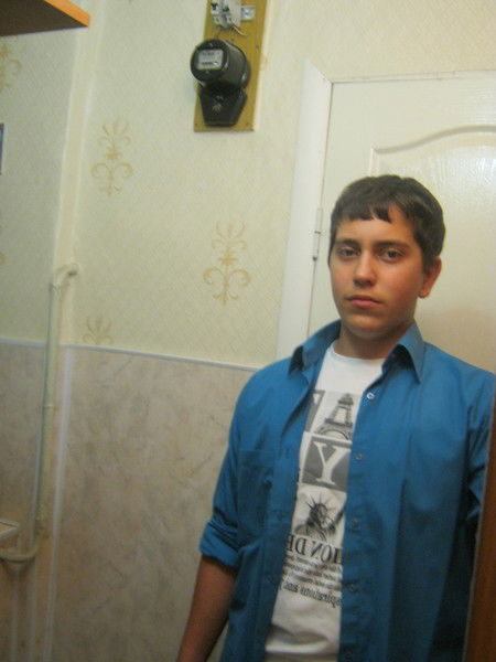 Владислав Халметов