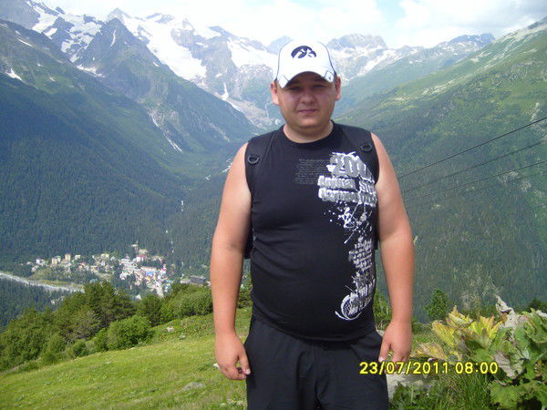 Антон Муравьев