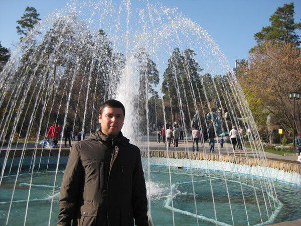 Алексей Перов