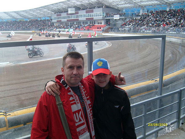 Юрий Захаров