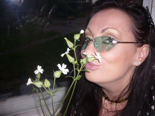 Энни Родинка