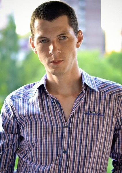 Макс Суворов