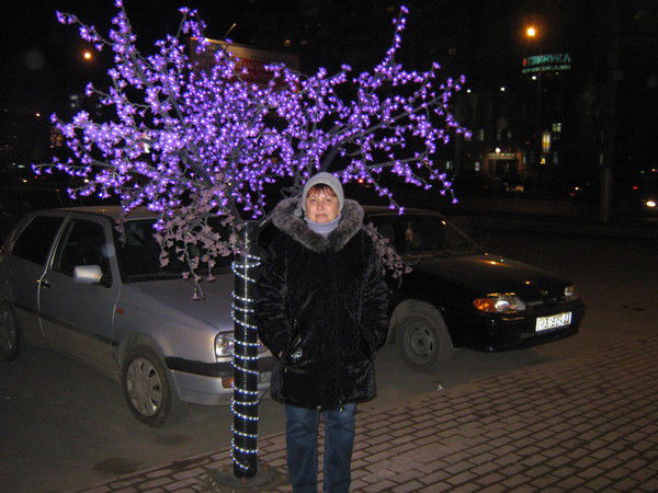 Валя Кирнос