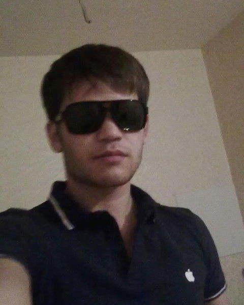 Стас Харламов