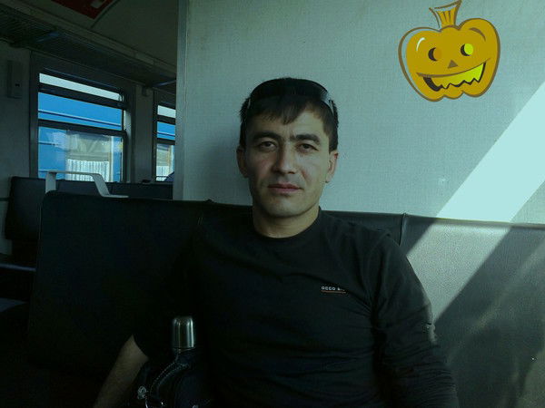 Умит Худайназаров