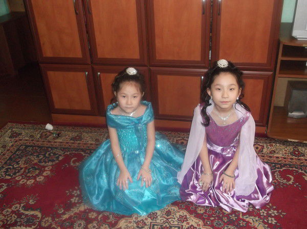 ))) Асылхановы)))