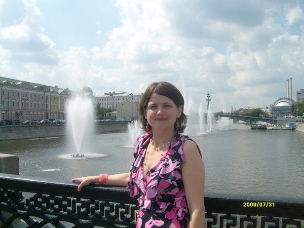 Лена Харламова