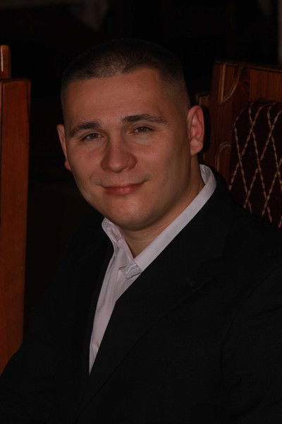 Олег Лебедев