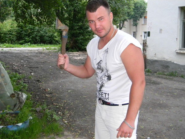 Антон Петров